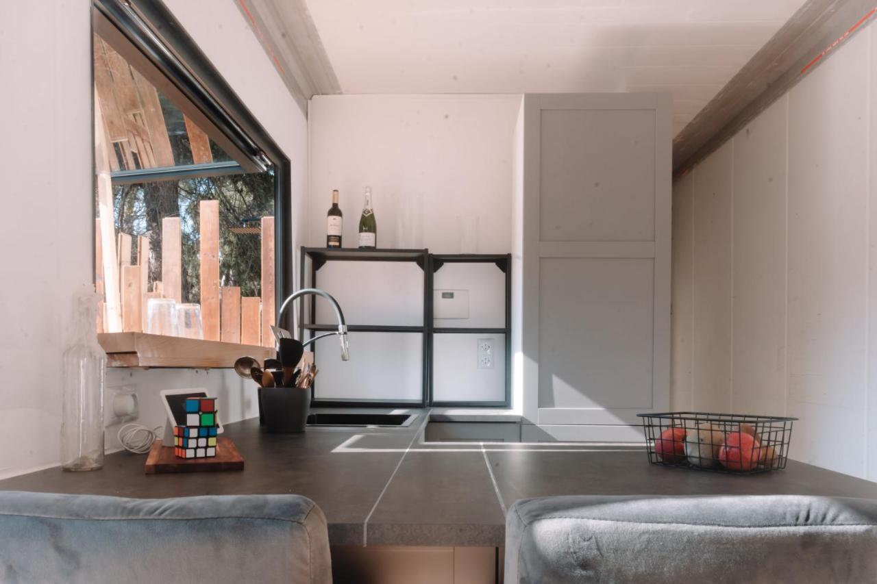 Cooltainer Retreat: Sustainable Coastal Forest Tiny House Near Barcelona Castelldefels Bagian luar foto